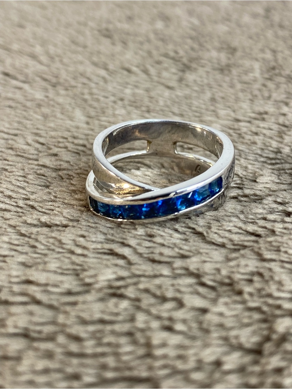 Sterling Silver 925 Genuine sapphire-Emerald Ring size 8